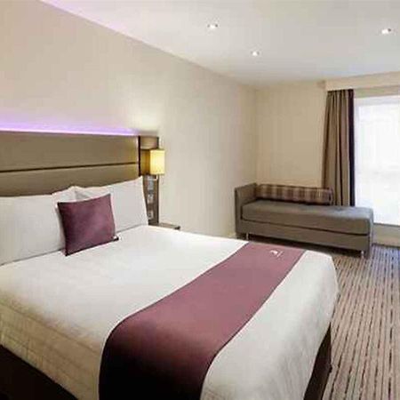 Premier Inn Premier Inn סאפרון וולדן מראה חיצוני תמונה