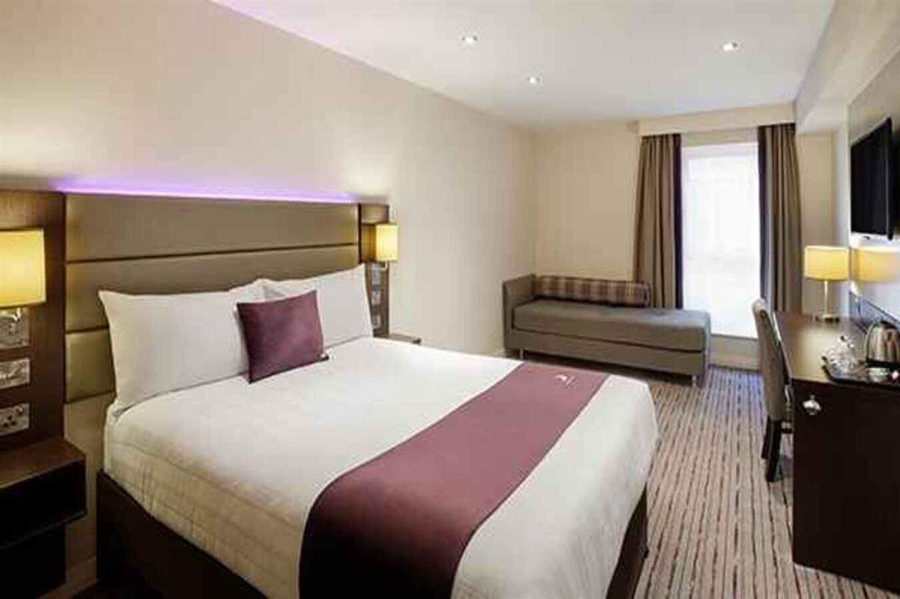 Premier Inn Premier Inn סאפרון וולדן מראה חיצוני תמונה